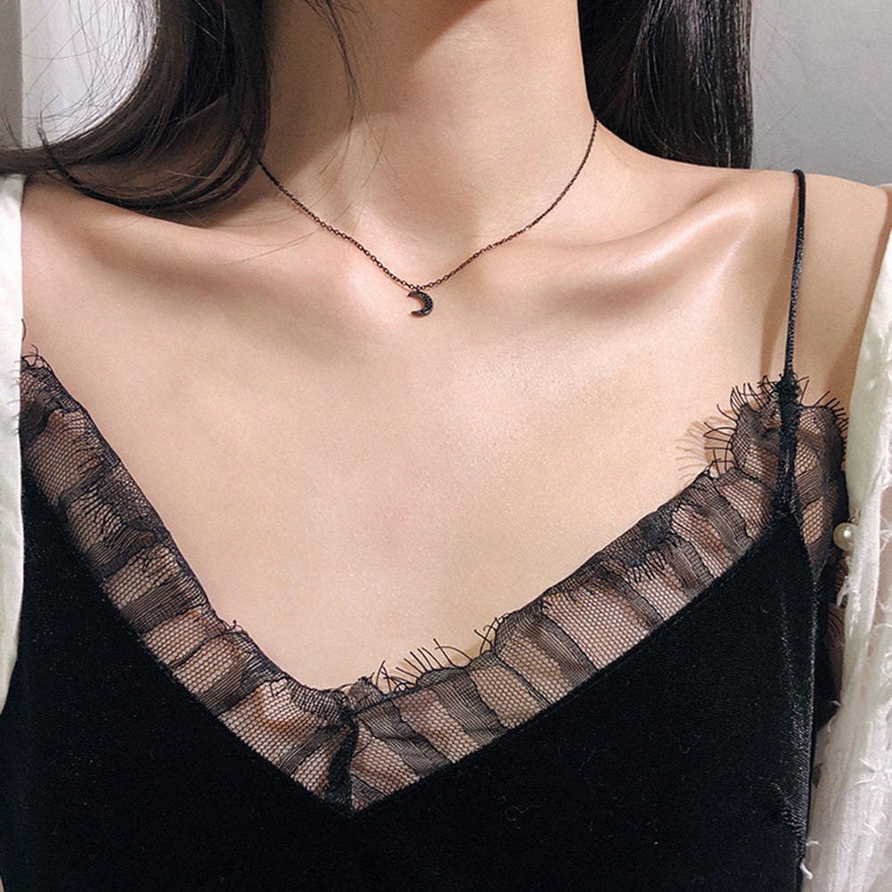 Women Rhinestone Crescent Moon Pendant Clavicle Chain Necklace Jewelry Gift