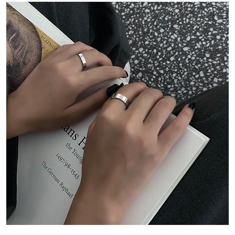 Nhẫn Thép Titan Thời Trang Sang Trọng Cho Cặp Đôi