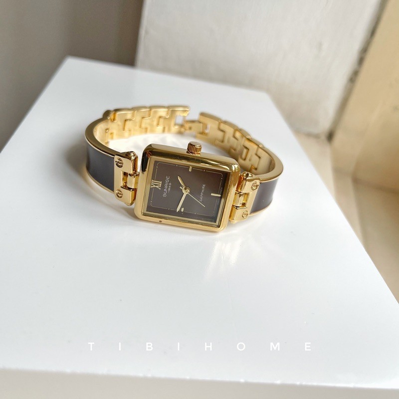 Đồng hồ nữ SUNRISE201 mặt chữ nhật viền vàng màu nâu sang trọng tinh tế dây kim loại