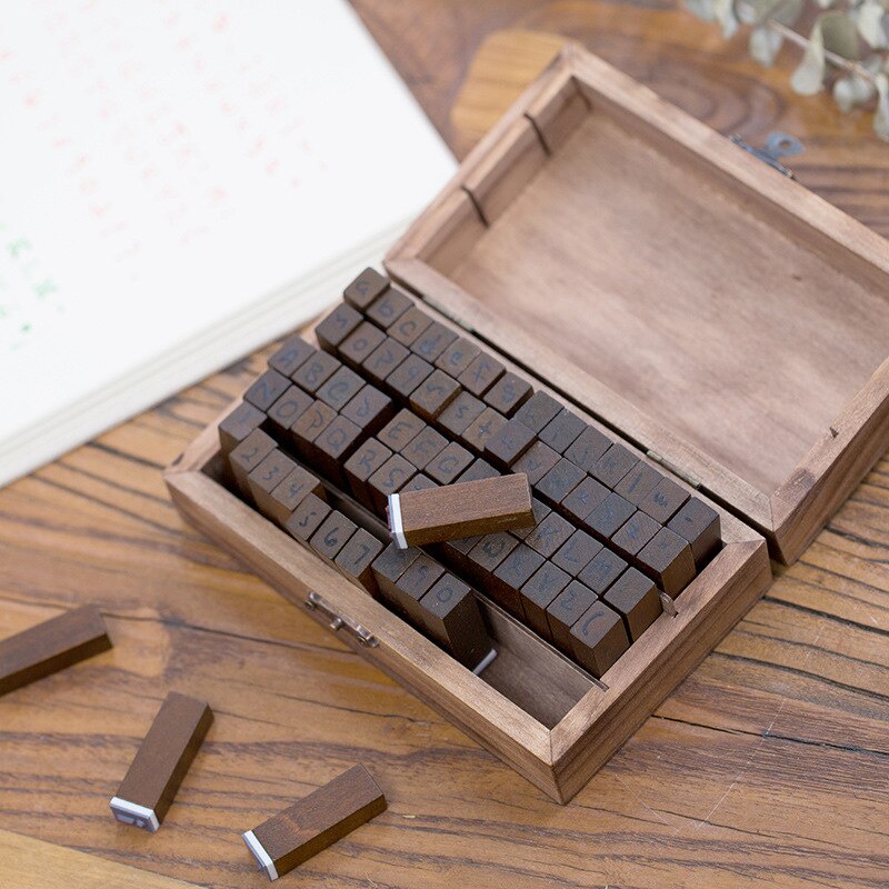 Set 70 con dấu gỗ in chữ cái và số phong cách cổ điển