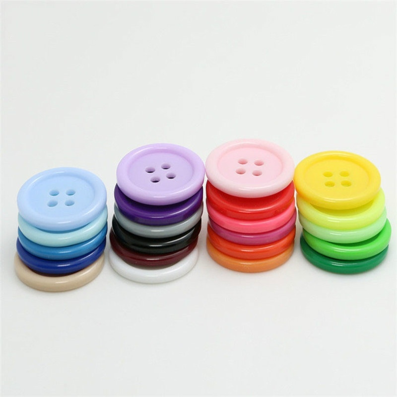 Set 100 Nút Nhựa 4 Lỗ 11.5 / 15mm Nhiều Màu