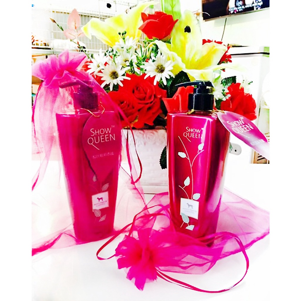Sữa tắm tinh dầu Show Queen Đỏ Tím cho chó mèo lông màu - chuyên dùng cho các Spa -500ml