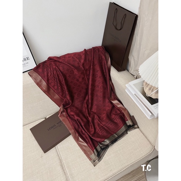 Khăn gấm lụa dệt L v fullbox túi giấy 70x180cm