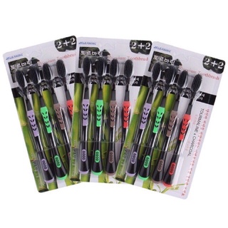 Set 4 bàn chải đánh răng than hoạt tính/Mom Space