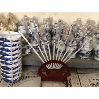 Đũa Và Bát Thờ