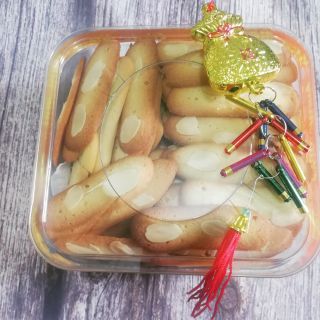 Bánh lưỡi mèo hạnh nhân vani 300g