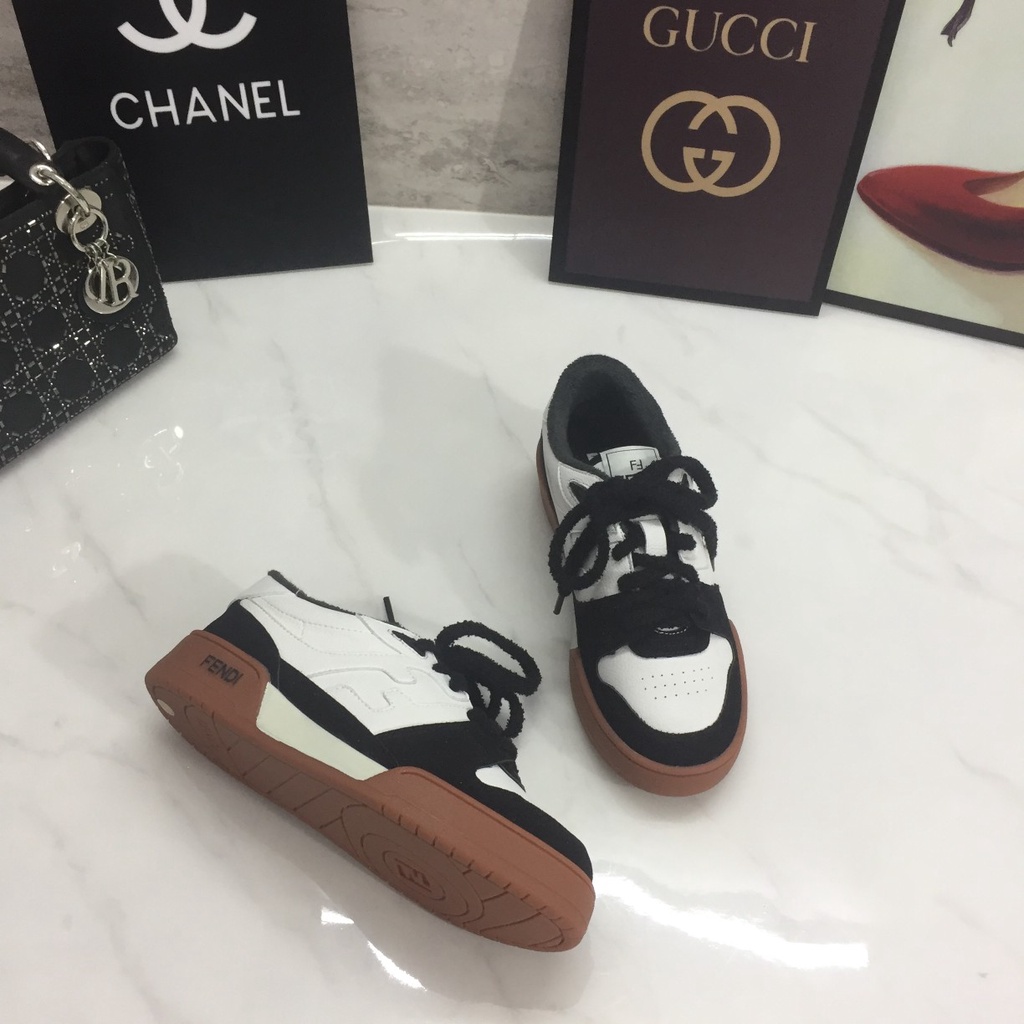 Giày Sneaker Da Lộn Cổ Thấp Thời Trang Cho Nữ