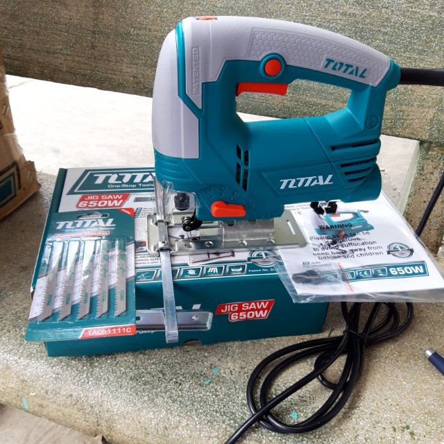 MÁY CƯA LỌNG 650W TOTAL  CƯA LỌNG CẦM TAY MINI  TẶNG KÈM BỘ LƯỠ TS206806I