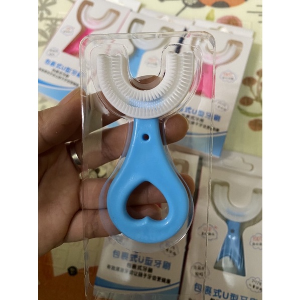 Bàn chải chữ U cho bé