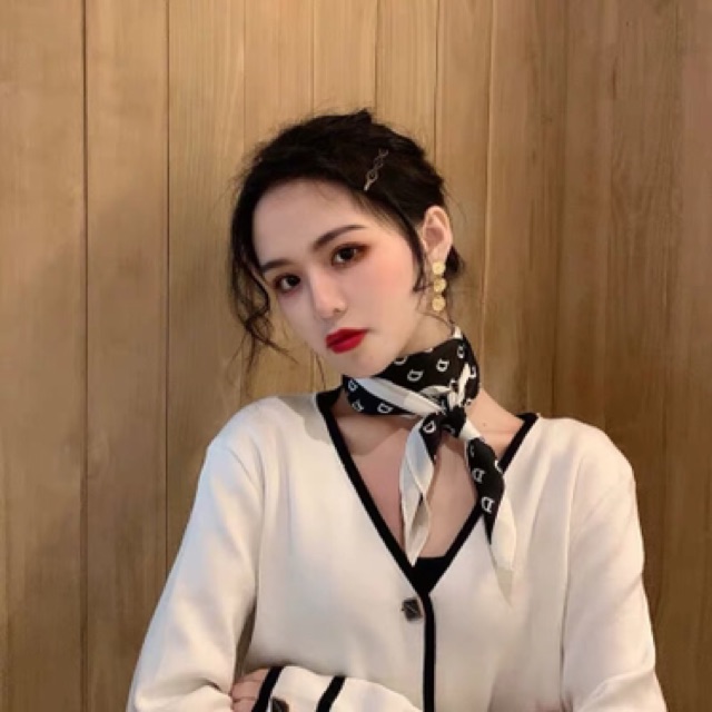 Khăn turban lụa vuông choàng cổ ( có thể quấn thành áo) size 70cm