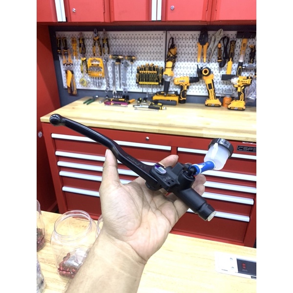 Tay thắng bình dầu rời thái breembo