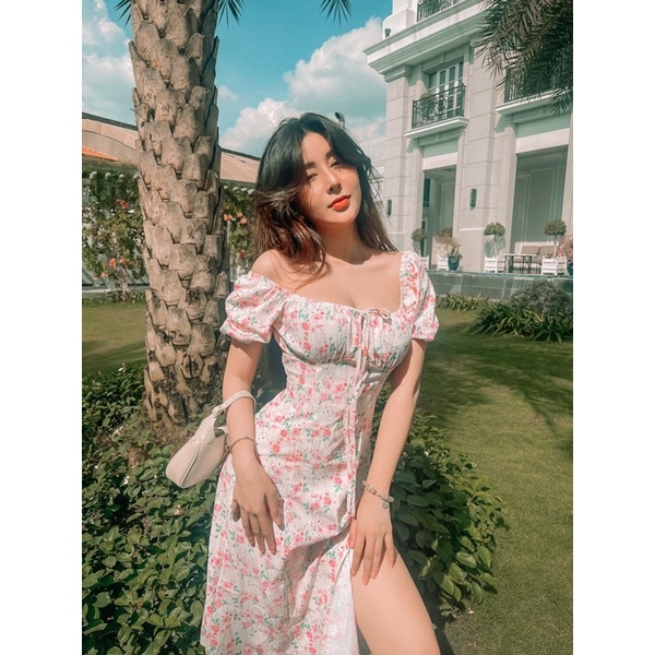Đầm Maxi Cổ Vuông Hoa Hồng