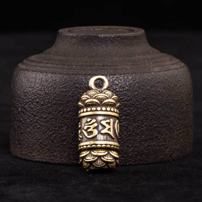 Tượng Nhỏ Phong Thủy Bằng Đồng Kiểu Dáng Hình Trụ Kinh Phật, Đem Lại Sự May Mắn Tài Lộc (Kích Thước: 3.8cm x 1.3cm) | BigBuy360 - bigbuy360.vn