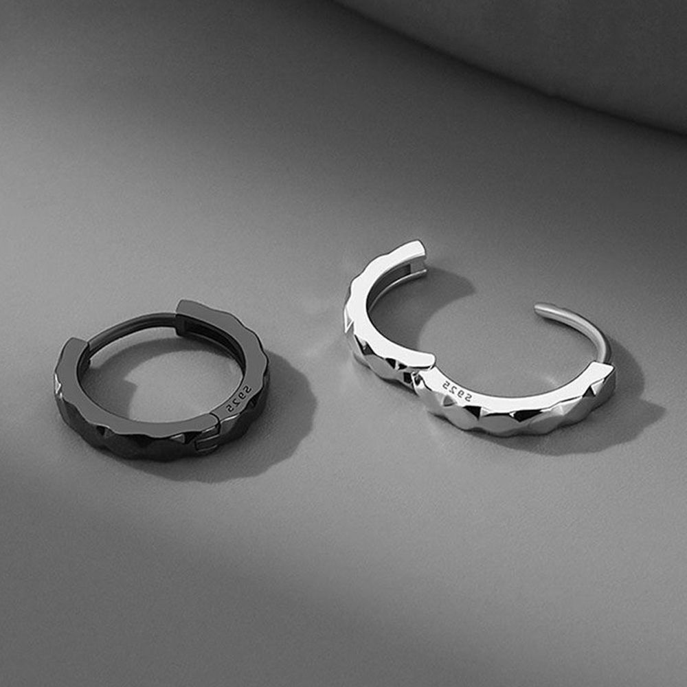 Hoa tai dáng tròn bằng đồng phong cách Hàn Quốc cá tính dành cho nam và nữ