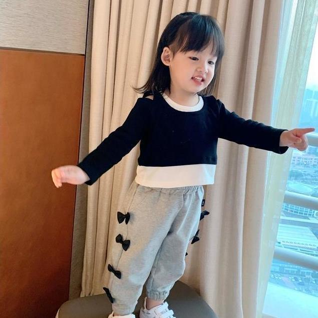 Áo Thun Tay Dài Hở Vai Giả Hai Lớp Thời Trang Xuân Thu Dành Cho Bé Gái