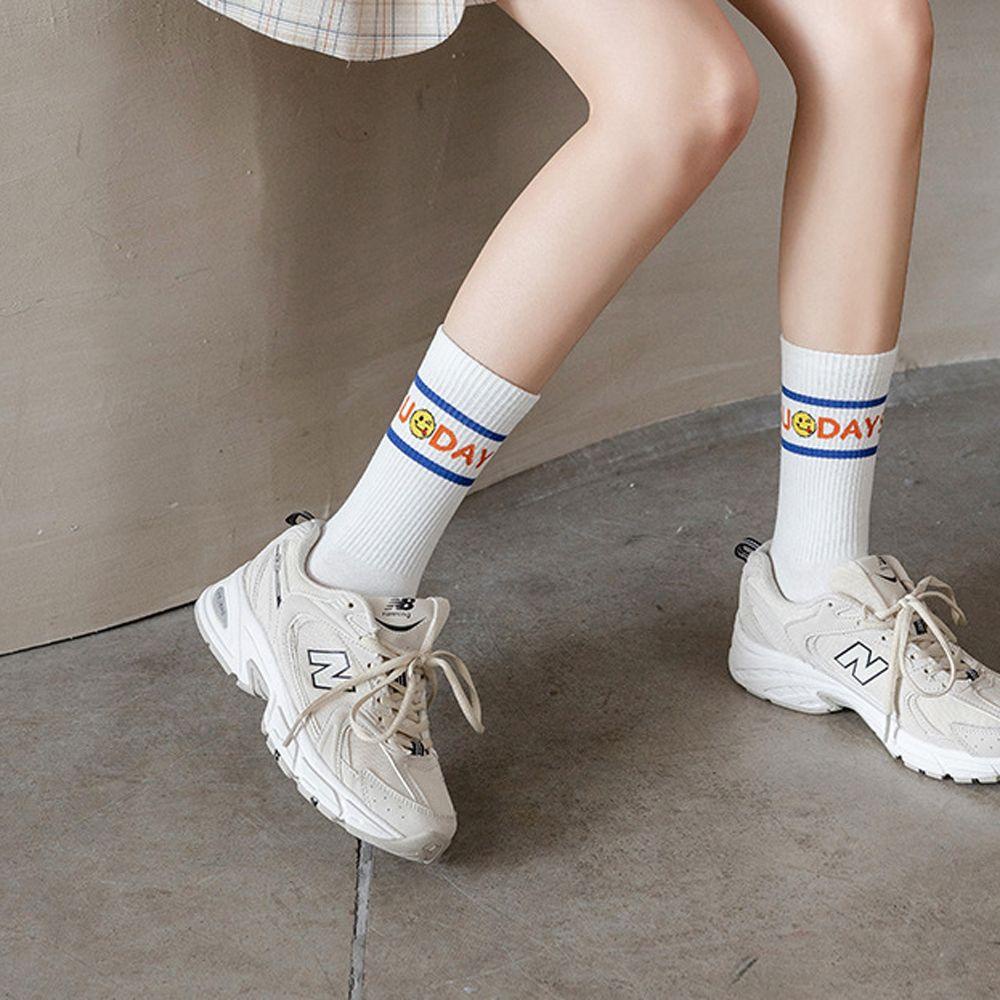 26EDIE Đôi Vớ Cotton HọA TiếT Chữ KiểU Retro ThờI Trang Cho Nữ