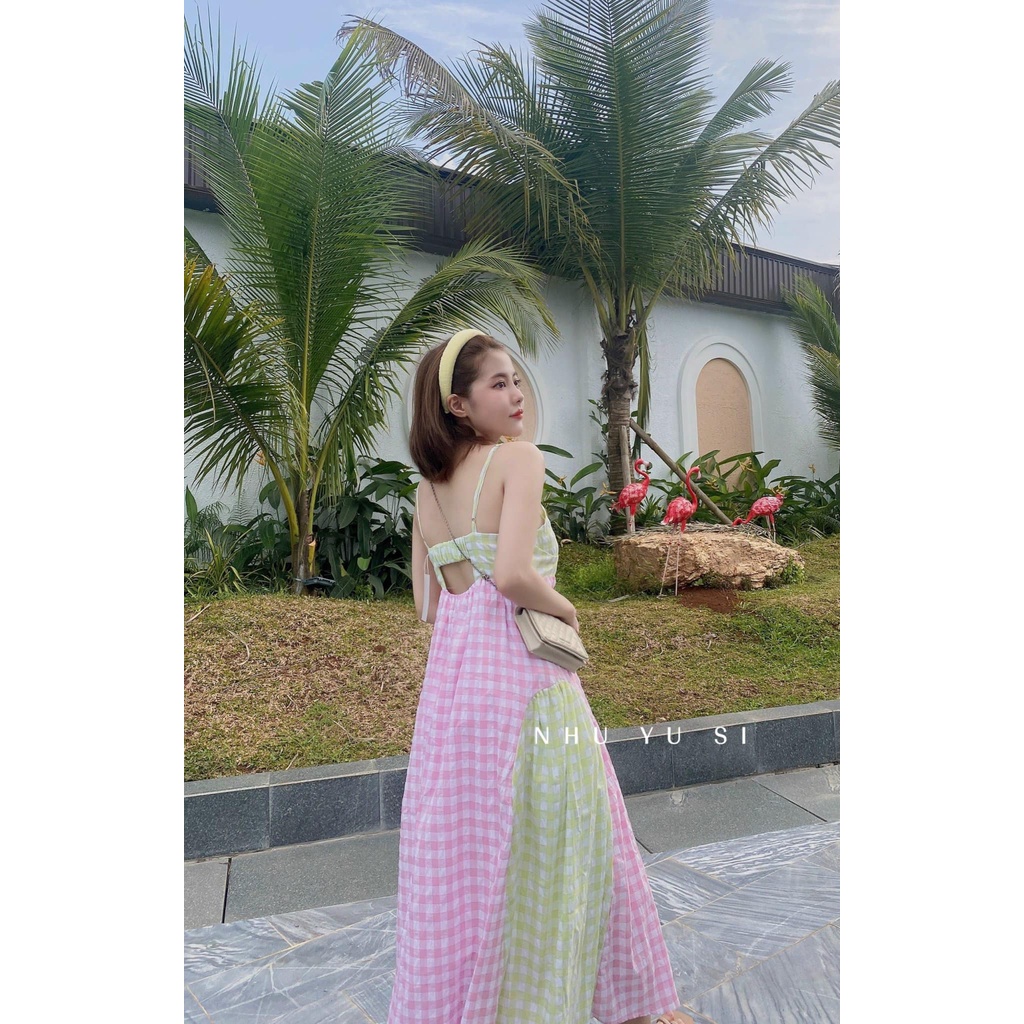 Đầm dây sọc màu