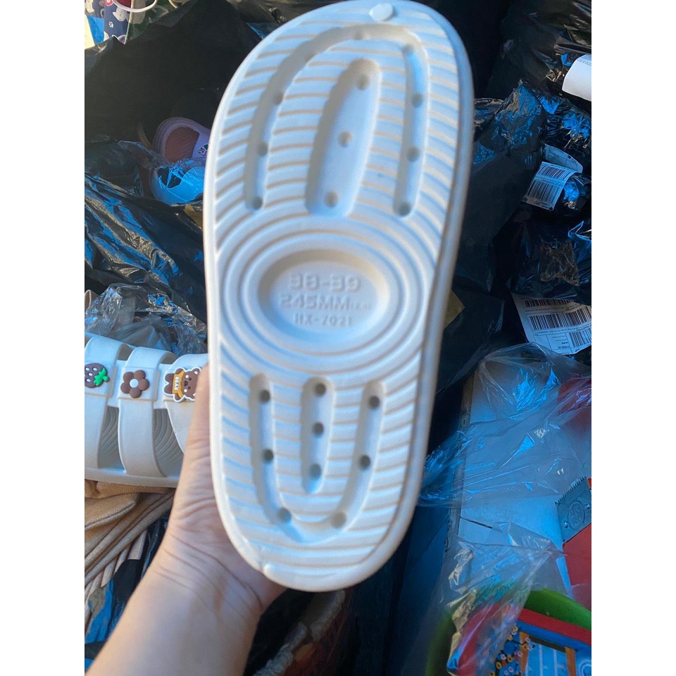 GIÀY SANDAL SIÊU NHẸ 5 DÂY NỮ NHIỀU MÀU ĐẸP SIZE 36-40 KÈM STICKER ĐẸP