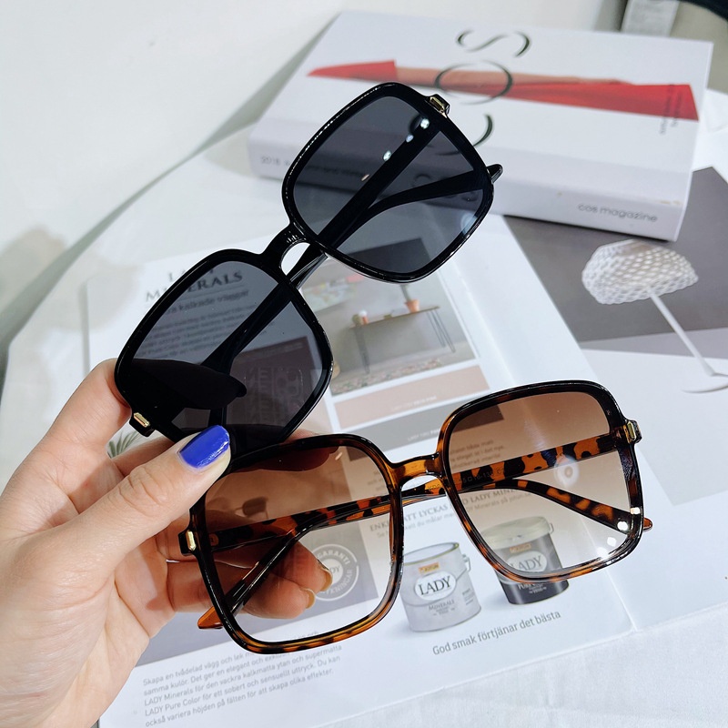 Kính thời trang nam nữ chống tia UV năm 2022 z1939