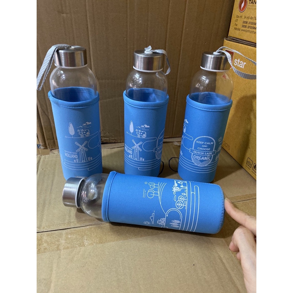 Bình thủy tinh bọc vải Dutch Lady