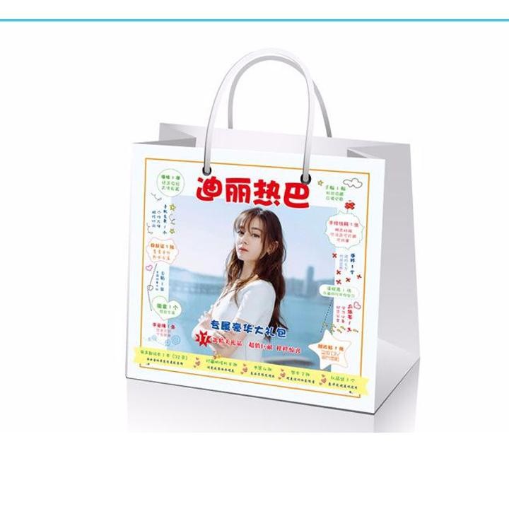 (A5.5) Hộp quà tặng Địch Lệ Nhiệt Ba có poster postcard bookmark banner huy hiệu album ảnh