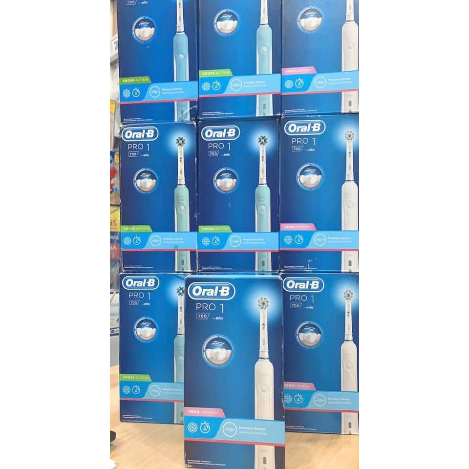 BÀN CHẢI ĐIỆN ORAL-B PRO 700
