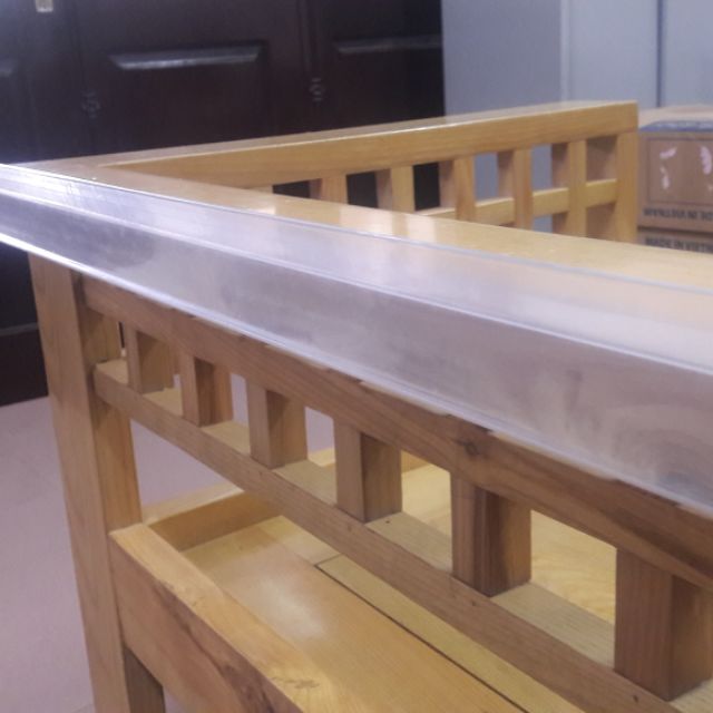 Thanh nẹp nhựa siêu thị. Nẹp gỗ.