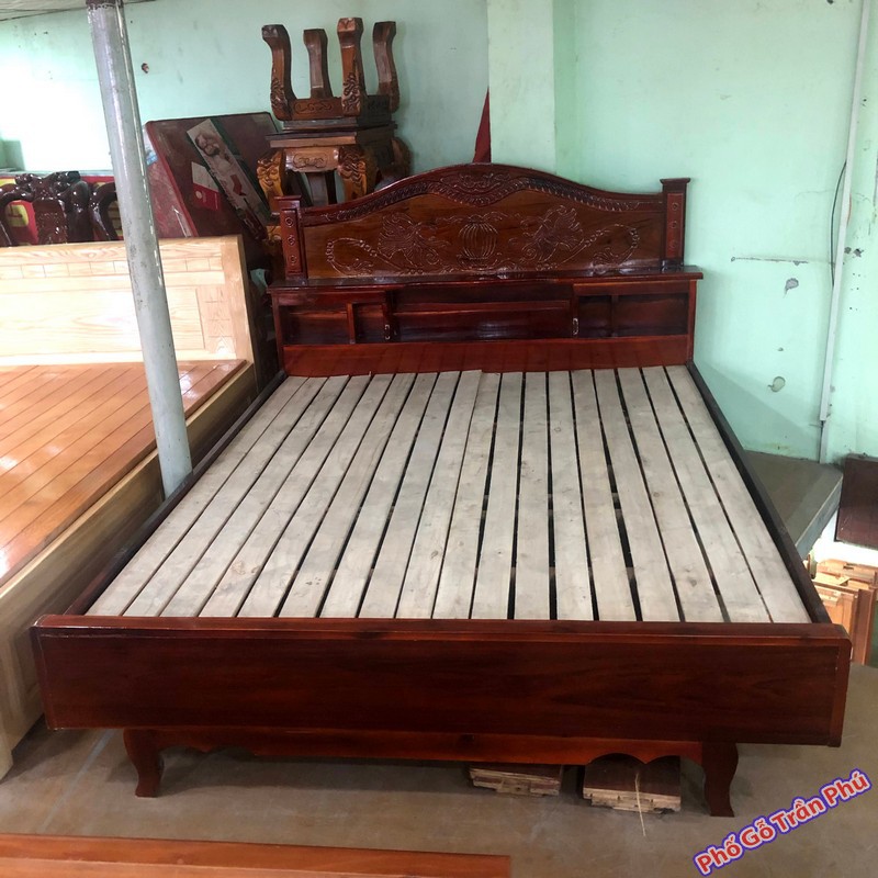 Giường ngủ có hộc gỗ xoan đào