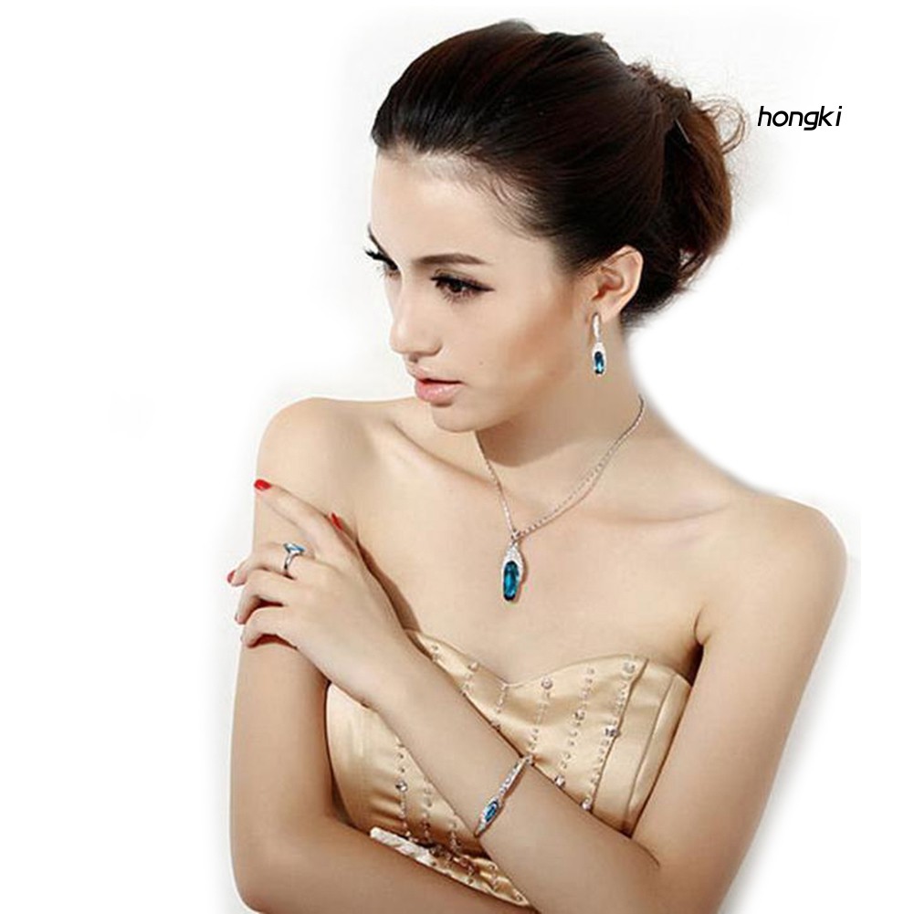 Vòng đeo tay hợp kim thiết kế chim công đính đá xanh dương nhân tạo thời trang