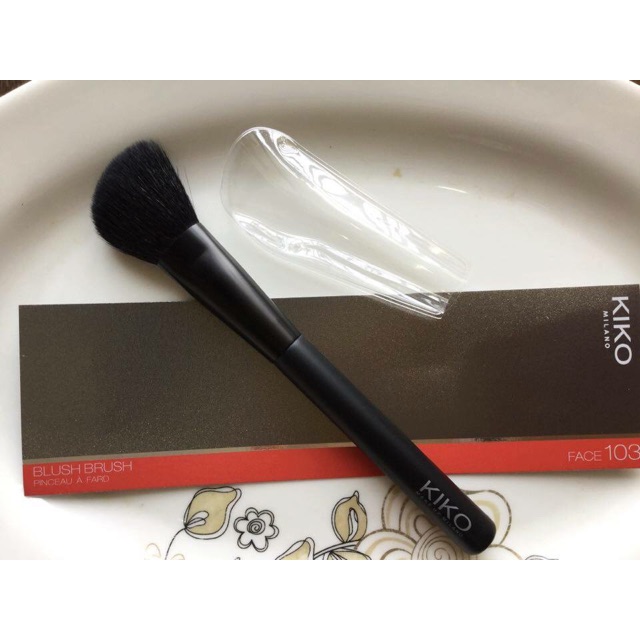 Cọ trang điểm KIKO FACE 103 Sale 80%