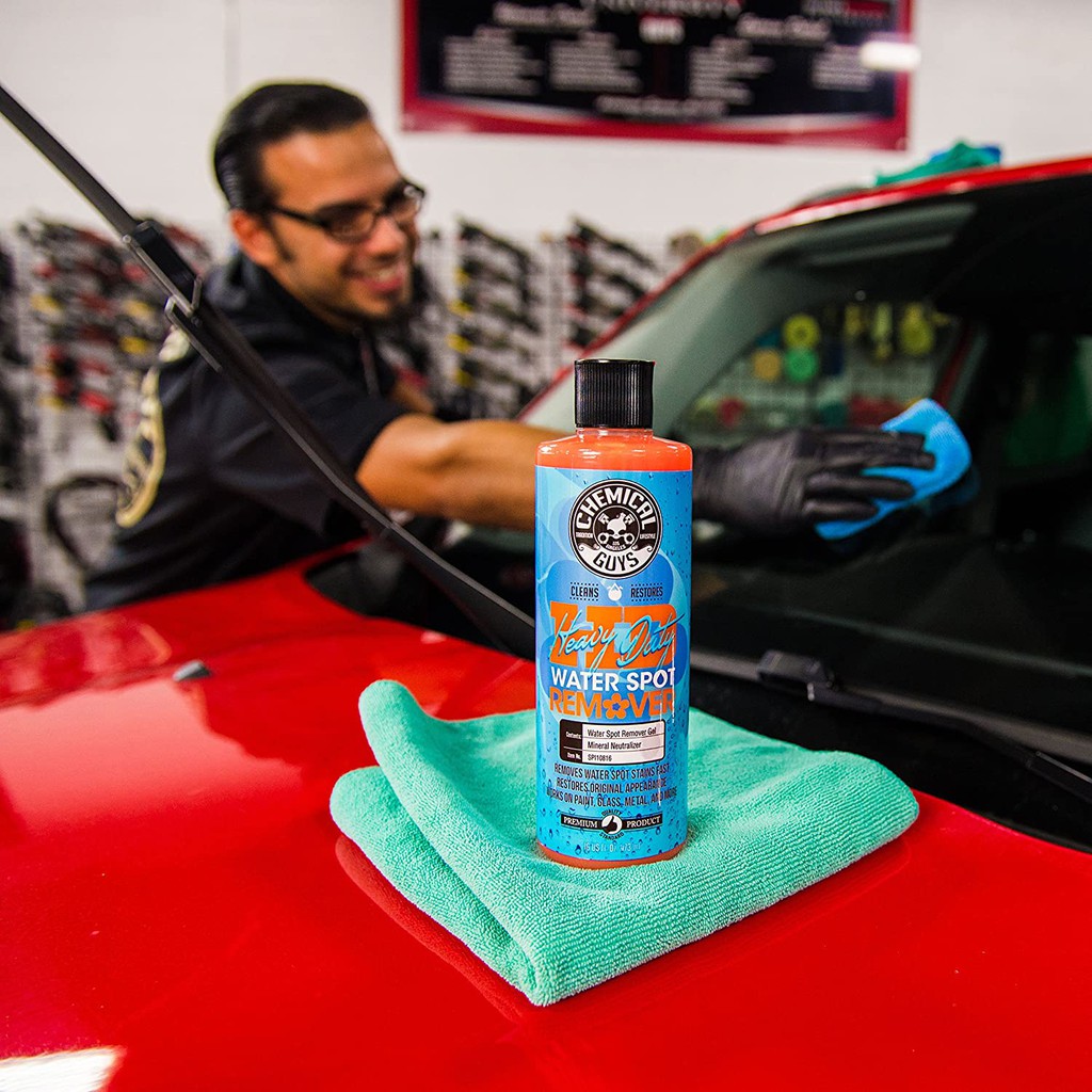 Chai tẩy ố nước mưa, tẩy ố kính xe hơi, tẩy cặn canxi Chemical Guys Water Spot Remover an toàn, dễ sử dụng 478ml.
