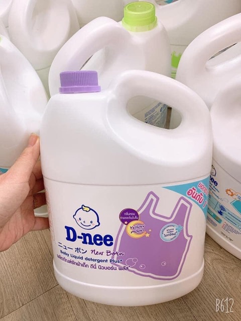 Nước giặt Dnee can 3000ml ( 5 màu, date mới)