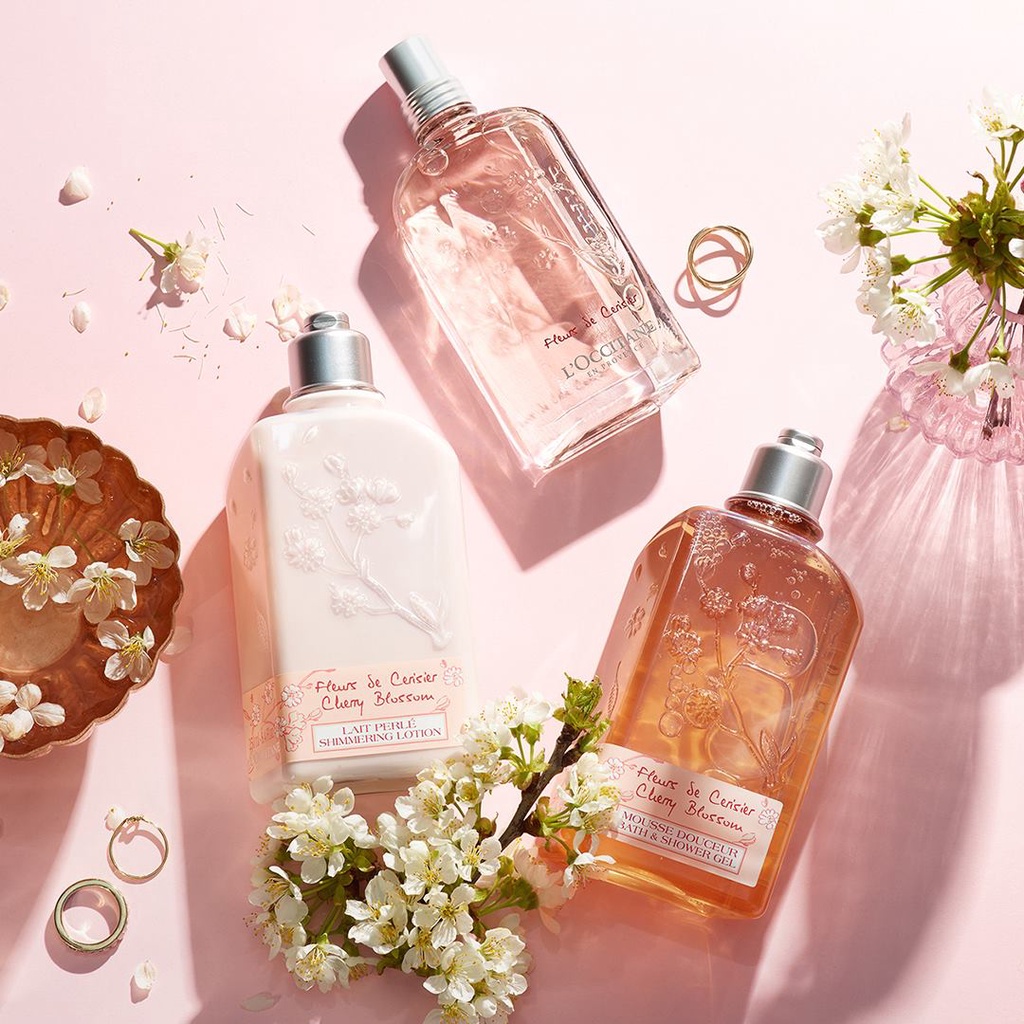 Sữa tắm hoa anh đào L'occitane Cherry Blossom Bath & Shower Gel 250ml