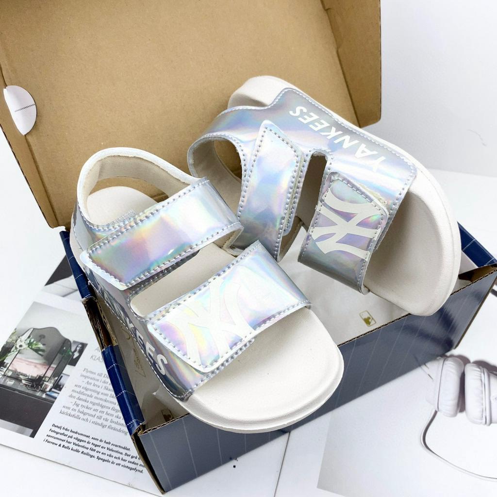 Giày Sandal Khóa Dán Thời Trang Đi Biển Dành Cho Trẻ 346-mlb