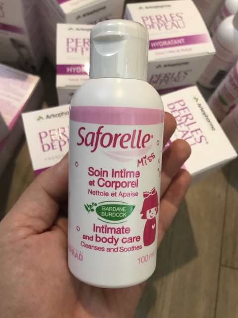 Dung dịch vệ sinh Saforelle Pháp cho bé gái từ 2 tuổi 250ml