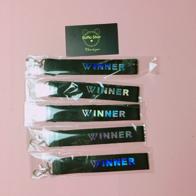 Nametag móc khoá BLACKPINK BIGBANG BTS EXO WANNAONE WINNER