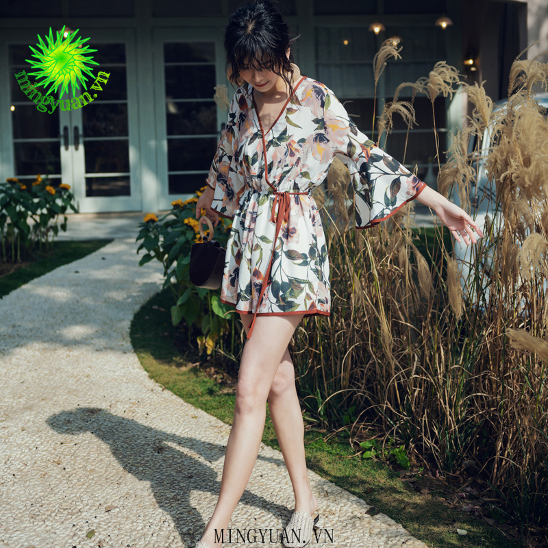 ( Mingyuan ) New short short chiffon seaside holiday V-neck dress