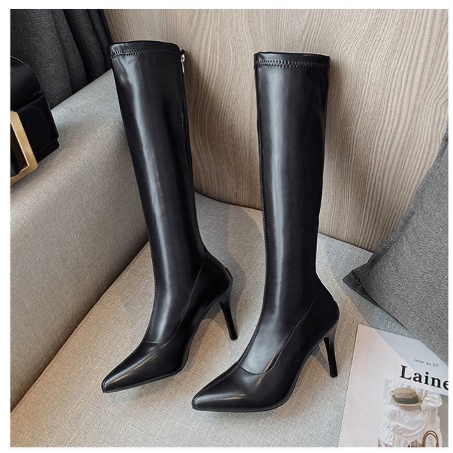 Giày boot cổ lửng gót nhọn 9cm da màu đen GBCL-06B