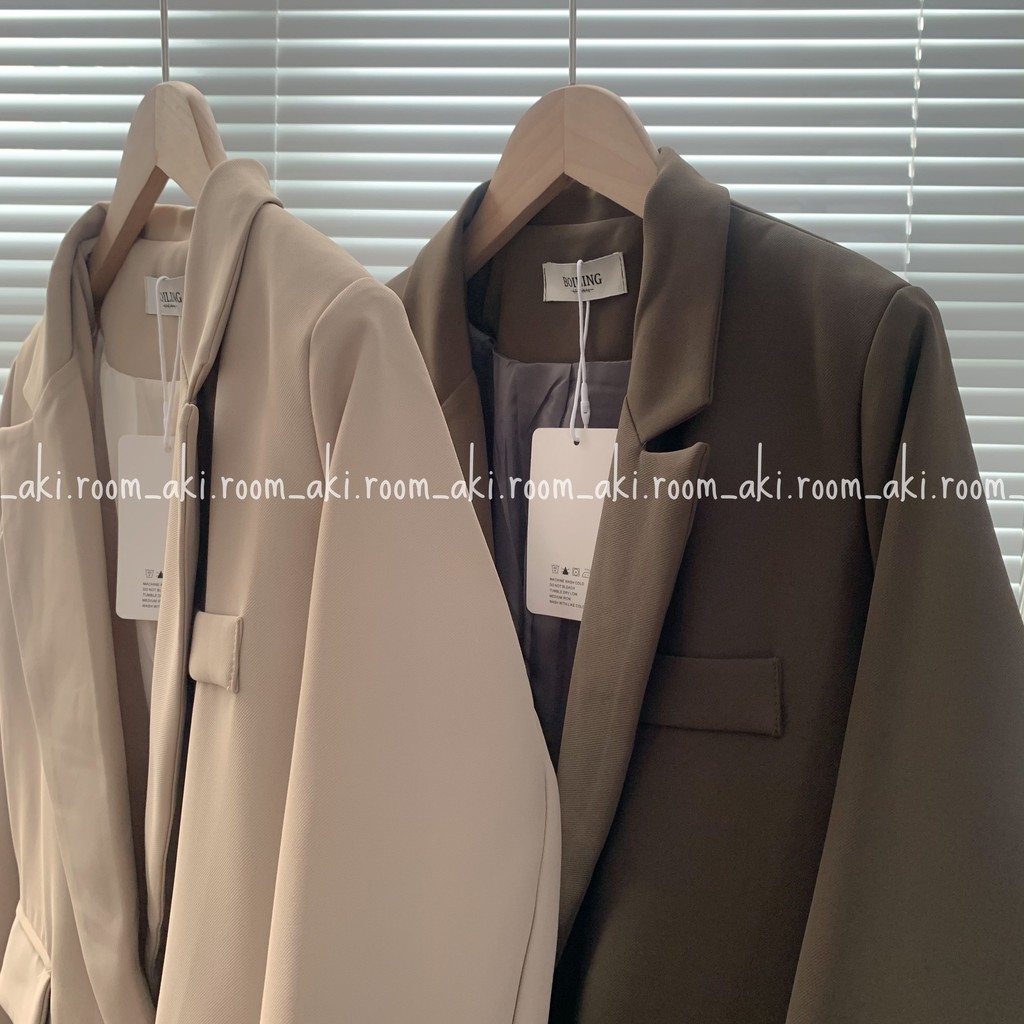 Áo blazer hai lớp túi vuông nắp hai khuy có độn vai mỏng chất dày dặn đứng dáng
