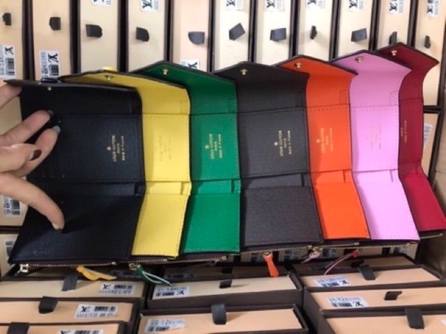 Ví ngắn nhỏ xinh có ngăn để thẻ(có hộp) | BigBuy360 - bigbuy360.vn