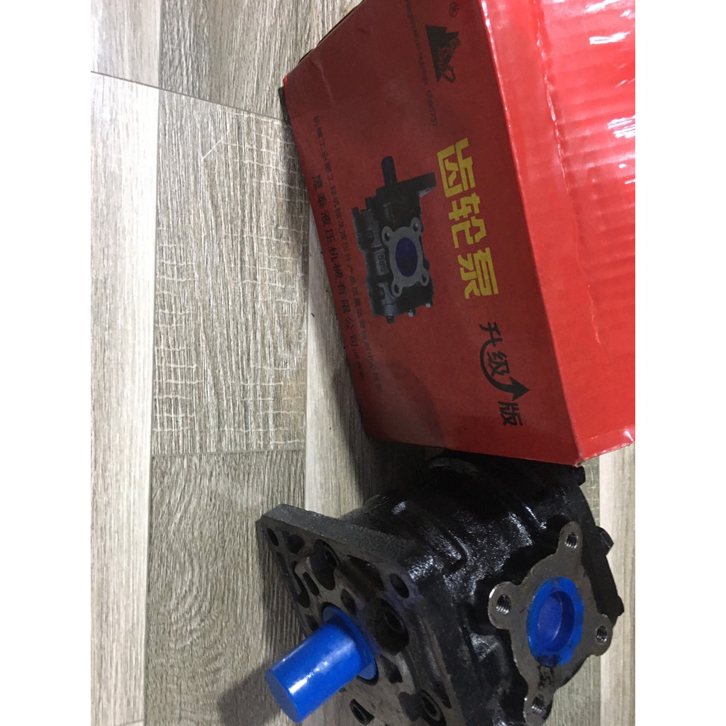 Sản phẩm gia đình làm: Bơm ben 550 ngang 6 then ( trái phải ) rin 3 núi hộp đỏ