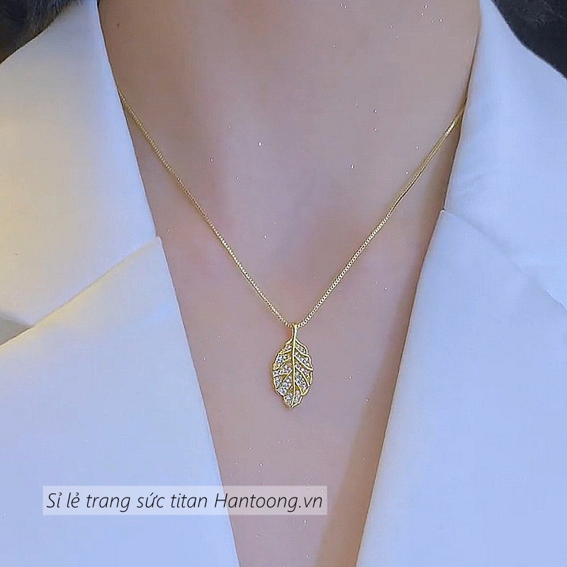 Dây chuyền nữ chất liệu titan mặt dây thiết kế hình chiếc lá tinh tế phong cách thời trang thanh lịch 2023