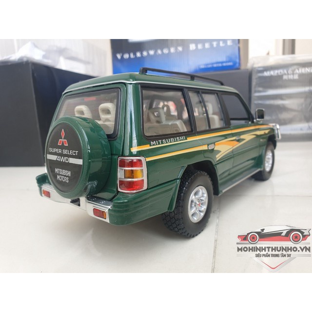 Xe mô hình Mitsubishi Pajero 1998, tỉ lệ 1:18