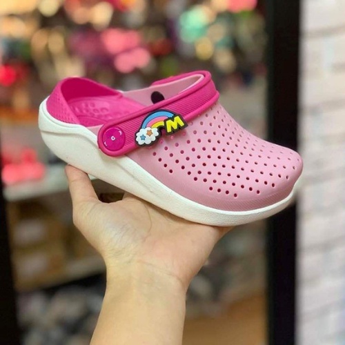 Dép sục nhựa bít đầu liter dành cho bé màu hồng phấn êm, mềm, k hôi chân, bám sàn tặng 10 stic