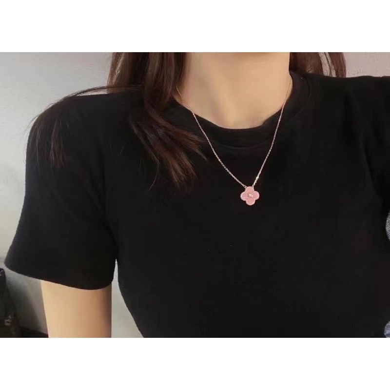 Set dây chuyền +bông tai Lv Hồng mạ vàng