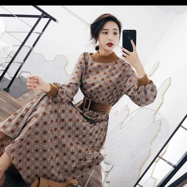 Đầm của vesau