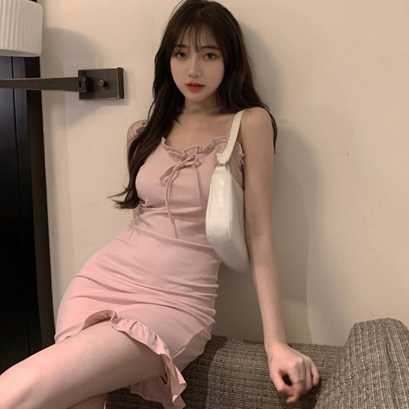 Đầm Dây Nữ Cộc Tay Bó Sát Quyến Rũ