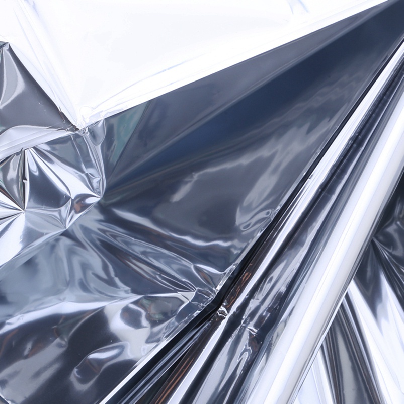 Phim Phản Quang Màu Bạc 210x130cm Cho Cây Thủy Canh