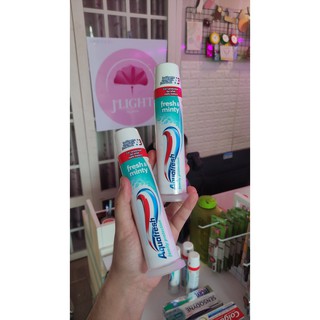 Kem đánh răng dạng ống Aquafresh Fresh & Minty 100ml