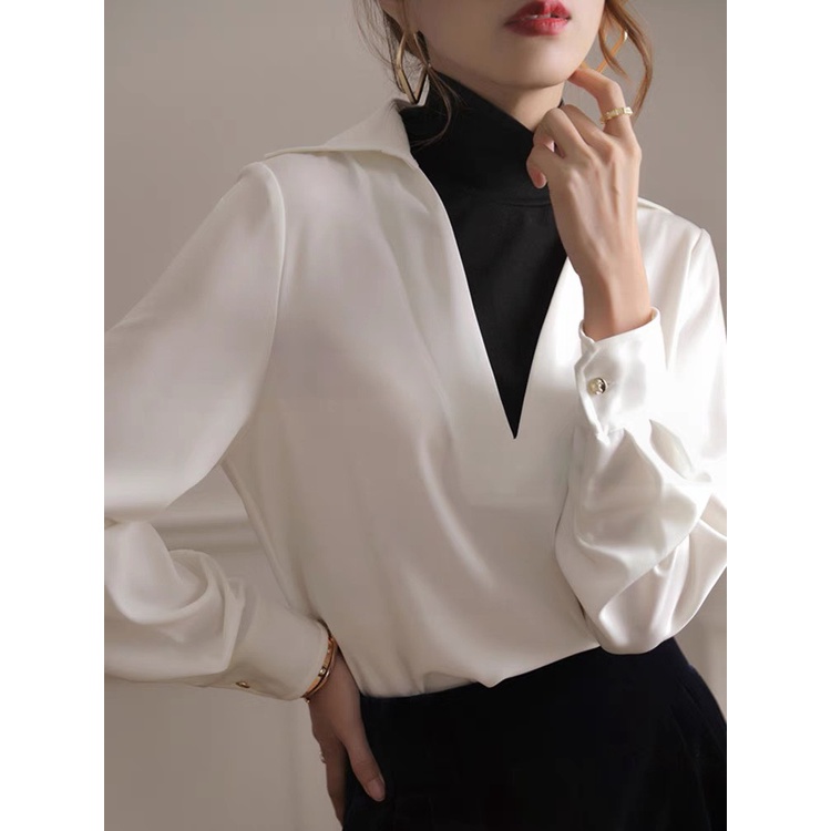 Áo sơ mi dài tay cổ V trắng xẻ sâu mix cùng áo cao cổ - áo sơ mi nữ 123